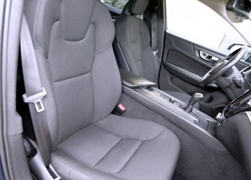 Volvo V60 II  Kombi 2.0 D3 150KM 2019 Volvo V60 Led/Navi/6 Biegów/Parktronic/ Serwis/, zdjęcie 14