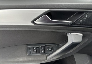 Volkswagen Tiguan II SUV 1.5 TSI EVO 130KM 2019 Volkswagen Tiguan SalonPL Comfortline 1.5TSI 130KM App Conect Czuj.Park LE, zdjęcie 19