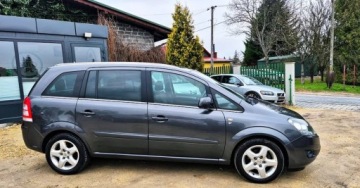 Opel Zafira B 1.8 ECOTEC 140KM 2010 Opel Zafira BENZYNA klima 7 FOTELI super okazja POLECAMY LIFT, zdjęcie 6