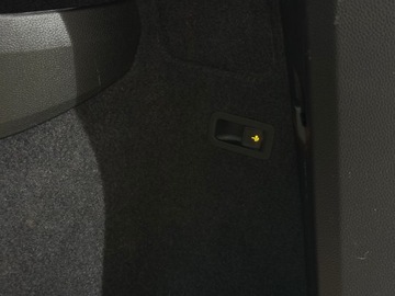 Skoda Karoq Crossover Facelifting 2.0 TDI SCR 150KM 2022 Skoda Karoq 4x4 Sportline DSG / CarPlay/Android Au, zdjęcie 17