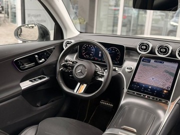 Mercedes GLC C254/X254 SUV 2.0 200 MHEV 204KM 2024 Mercedes-Benz GLC AMG Line salon PL rej 2025 HAKel. foteleFaktura VAT23, zdjęcie 21