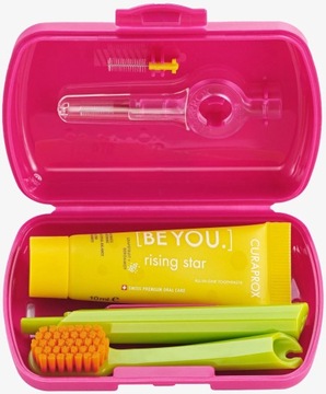 CURAPROX KOMPAKTOWY ZESTAW TRAVEL SET SZCZOTECZKA + PASTA FUKSJA