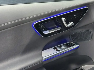 Mercedes GLC C254/X254 2025 GLC Coupe 200 d 4-Matic AMG Line 2.0 (163KM) 2025, zdjęcie 10