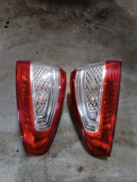 Ford Mondeo mk4 lift lampa prawa lewa LED w błotnik hatchback