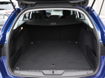 Peugeot 308 II SW Facelifting 1.2 PureTech 130KM 2019 Peugeot 308 1.2 PureTech, Automat, Navi, Klima, zdjęcie 13