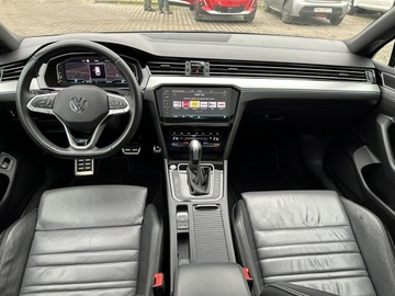 Volkswagen Passat B8 Variant Facelifting 2.0 TDI SCR 150KM 2023 Volkswagen Passat R-Line*DSG*Full Led*Panorama*, zdjęcie 13