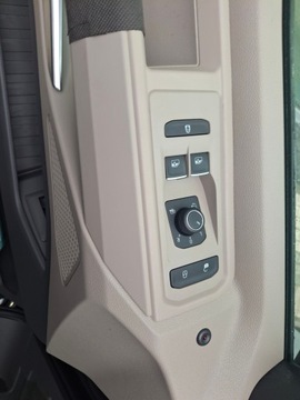 Volkswagen Multivan T7 Van L1 2.0 TDI 150KM 2025 Volkswagen Multivan 2.0 TDI 150 KM DSG L2, zdjęcie 10