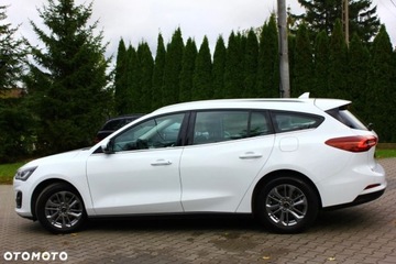 Ford Focus IV Kombi Facelifting 1.0 EcoBoost 125KM 2023 Ford Focus Ford Focus 1.0 EcoBoost Titanium Benzyna 125KM, zdjęcie 6