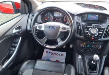 Ford Focus III Kombi 2.0 EcoBoost 250KM 2012 Ford Focus ST 452NM305KM 2.0 Benzyna 250KM, zdjęcie 7