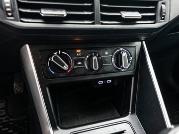 Volkswagen Polo VI Hatchback 5d Facelifting 1.0 TSI 95KM 2022 VOLKSWAGEN Polo 1.0 TSI Life Hatchback 95KM 2022, zdjęcie 16