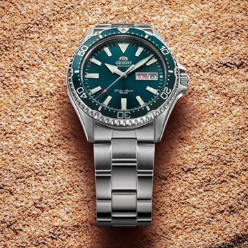 ORIENT KAMASU GREEN RA-AA0004E19B WR200 SZAFIR