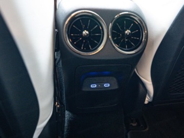 Mercedes CLA C118/X118 2025 MERCEDES-BENZ CLA 250+ AMG Line Sedan (272KM) 2025, zdjęcie 19