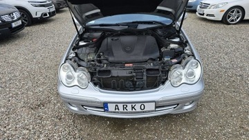 Mercedes Klasa C 2006 Mercedes C 220 ksenon, navi, 2xPDC, zdjęcie 15