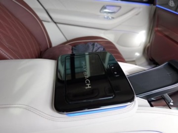 Mercedes GLS X167 2025 MERCEDES-BENZ GLS Maybach 600 4-Matic 4.0 (557KM) 2025, zdjęcie 12