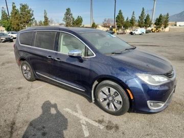 Chrysler Pacifica II 2019 Chrysler Pacifica 2019 CHRYSLER PACIFICA HYBRID LIMITED 3.6 Hybryda 260KM, zdjęcie 2