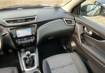 Nissan Qashqai II Crossover 1.6 dCi 130KM 2016 Nissan Qashqai nawigacja, kamera, panorama 1.6 Diesel 131KM, zdjęcie 34
