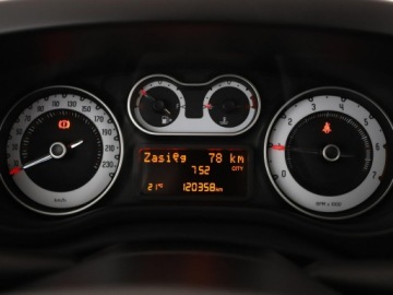 Fiat 500L Trekking Seria 4 1.4 95KM 2017 Fiat 500L klima auto kamera i czujniki parkowania, zdjęcie 21