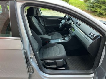 Volkswagen Passat B7 Variant 2.0 TDI CR DPF BlueMotion 140KM 2014 Volkswagen Passat Variant 2.0 diesel 140 KM automat zarej w PL ksiazka, zdjęcie 18