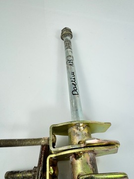 DAELIM VJF ROADSPORT 125 OŚKA OŚ TYŁ NACIĄG ŁAŃCUCHA REGULACJA