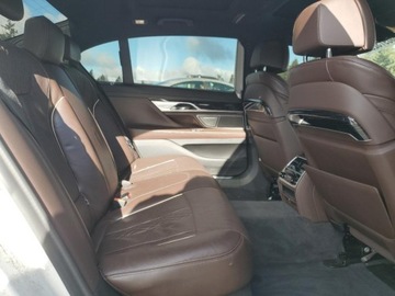 BMW Seria 7 G70 2022 BMW Seria 7 2022r., 4x4, 4.4L 4.4 Benzyna 523KM, zdjęcie 8
