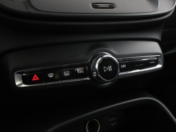 Volvo XC40 2019 Volvo XC 40 1.5 Benzyna Klimatyzacja Nawigacja, zdjęcie 28