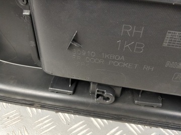 обивка дверной панели передней правой NISSAN JUKE EUROPA