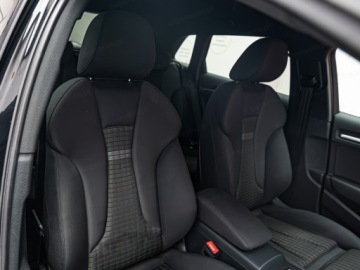 Audi A3 8V Sportback 5d Facelifting 1.5 35 TFSI 150KM 2019 AUDI A3 35 TFSI S line S tronic Hatchback 1.5 (150KM) 2019, zdjęcie 7