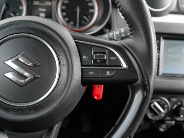 Suzuki Swift VI Hatchback Facelifting 1.2 DualJet SHVS 83KM 2021 Suzuki Swift WD1743S#1.2 Dualjet SHVS Premium CVT, zdjęcie 14