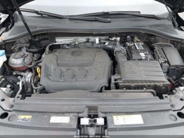 Volkswagen Tiguan II 2023 Volkswagen Tiguan 2.0T SE R-Line Black 2023 2.0 Benzyna 184KM, zdjęcie 9