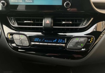 Toyota C-HR I Crossover Facelifting 2.0 Hybrid Dynamic Force 184KM 2020 Toyota C-HR Toyota C-HR 2.0 Hybrid Executive 2.0 Hybryda 184KM, zdjęcie 28