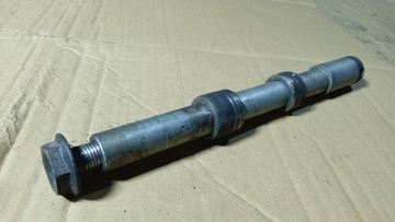 HONDA CBR 600 F2 OŚ OŚKA ŚRUBA KOŁA PRZÓD PRZEDNIA TULEJKA TULEJA PC 25 F3