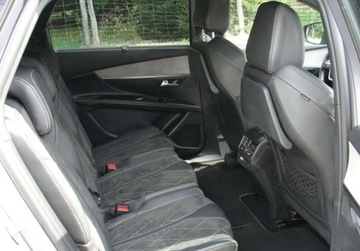 Peugeot 5008 II Crossover 2.0 BlueHDI 180KM 2017 Peugeot 5008 2,0 HDI Wersja GT 7-osobowa 2.0 Diesel 180KM, zdjęcie 8