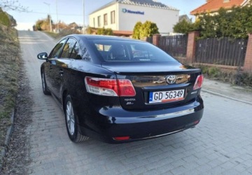Toyota Avensis III Sedan 2.0 D-4D 126KM 2011 Toyota Avensis Toyota Avensis 2.0 D-4D 2.0 Diesel 126KM, zdjęcie 3