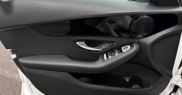 Mercedes Klasa C W205 Limuzyna Facelifting 1.6 C160 129KM 2019 Mercedes-Benz Klasa C SalonPL 9G Nawigacja Kamera LED Alufegi Czujniki Par, zdjęcie 27