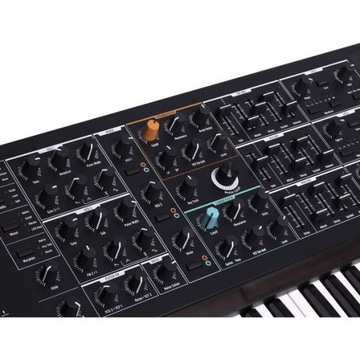 Аналоговый синтезатор Arturia PolyBrute Noir