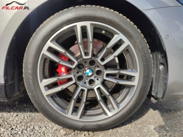 BMW Seria 5 G90-91 2023 BMW Seria 5 M PAKIET PRO GWARANCJA Kamery 360 Zarejestrowany Mozliwa zamia, zdjęcie 29