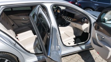 Mercedes Klasa E W213 2020 Mercedes E300de 306ps Exclusive ACC Drive Pilot Blis Webasto Skóra Komforty, zdjęcie 20