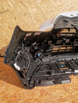 MERCEDES W420 CITAN NÁKLADNÍ AUTO NÁRAZNÍK PŘEDNÍ 6xPDC RADAR
