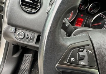 Opel Meriva II Mikrovan 1.4 Twinport ECOTEC 100KM 2010 Opel Meriva Bezwypadkowy, oryginalny lakier, instalacja gazowa LPG 1.4, zdjęcie 29