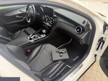 Mercedes Klasa C W205 Limuzyna 200 184KM 2017 Mercedes-Benz Klasa C 200 9G-TRONIC Exclusive 2.0 benzyna 184KM 2017r, zdjęcie 5