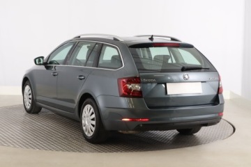 Skoda Octavia III Kombi Facelifting 1.8 TSI 180KM 2017 Skoda Octavia 1.8 TSI, Salon Polska, Serwis ASO, zdjęcie 3