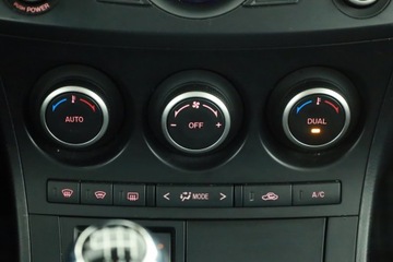 Mazda 3 II Hatchback Facelifting 2.0 MZR 150KM 2011 Mazda 3 2.0, Klima, Klimatronic, Tempomat, zdjęcie 11