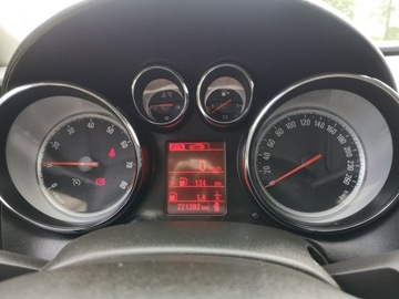 Opel Astra J Sports Tourer Facelifting 1.4 Turbo ECOTEC 140KM 2014 Opel Astra 1.4 16v 140KM Klimatronik Tempomat, zdjęcie 12