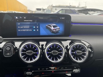 Mercedes Klasa A W177/V177 Hatchback Facelifting 1.3 200 163KM 2023 Mercedes-Benz A 200 Podgrzewana kierownica/ Ambien, zdjęcie 23