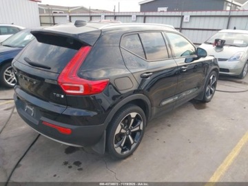 Volvo XC40 2021 Volvo XC 40 T5 Momentum 2021 2.0l 2.0 Benzyna 248KM, zdjęcie 5