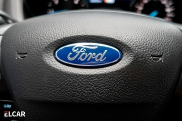 Ford Focus III Sedan Facelifting 2.0 TDCi 150KM 2015 Ford Focus 2.0 TDCi * Automat* Asystent parkowania* Nawigacja, zdjęcie 19