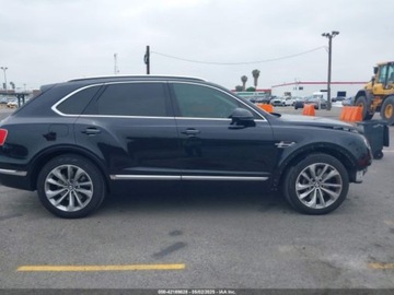 Bentley Bentayga 2017 Bentley Bentayga W12 2017 6.0l 6.0 Benzyna 600KM, zdjęcie 6