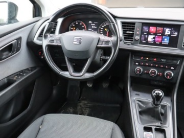 Seat Leon III ST Facelifting 1.5 EcoTSI 130KM 2018 Seat Leon 1.5 TSI, Salon Polska, Serwis ASO, zdjęcie 6