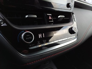 Toyota Corolla XII TS Kombi 2.0 Hybrid Dynamic Force 184KM 2019 Toyota Corolla 2.0 Hybrid Selection Seria E21 (201, zdjęcie 24