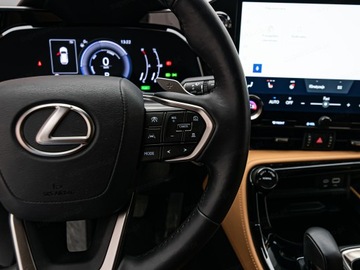 Lexus NX II SUV Facelifting 2.5 350h 243KM 2024 LEXUS NX 350h Prestige AWD Suv 2.5 (243KM) 2024, zdjęcie 15